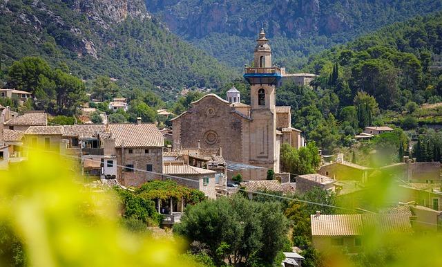 Discover Majorca: Your Essential Travel Guide to Spain's Mediterranean Gem of Sun and Adventure Discover Majorca: Your Essential Travel Guide to Spain's Mediterranean Gem of Sun and Adventure
