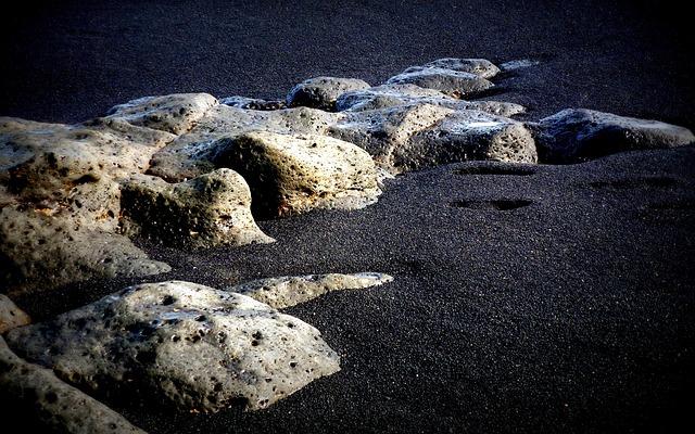 Lanzarote Awaits: Your Complete Travel Guide to Exploring Volcanoes, Beaches, and Local Culture